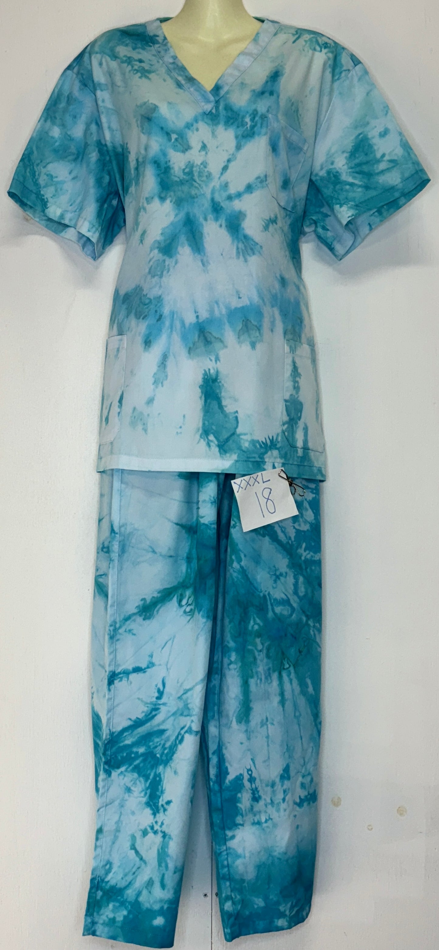 Blue water scrub set